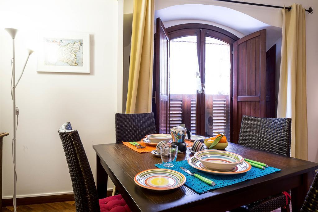 La Finestra Sul Mercato In Centro A Palermo Apartment Exterior photo