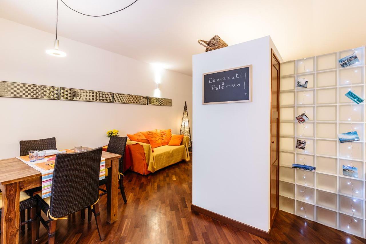 La Finestra Sul Mercato In Centro A Palermo Apartment Exterior photo